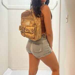 ✨ Limited Edition Coach Poppy Storypatch Glam Backpack – Gold/Bronze ✨
